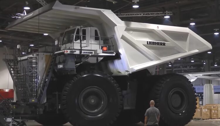 Liebherr T284 features